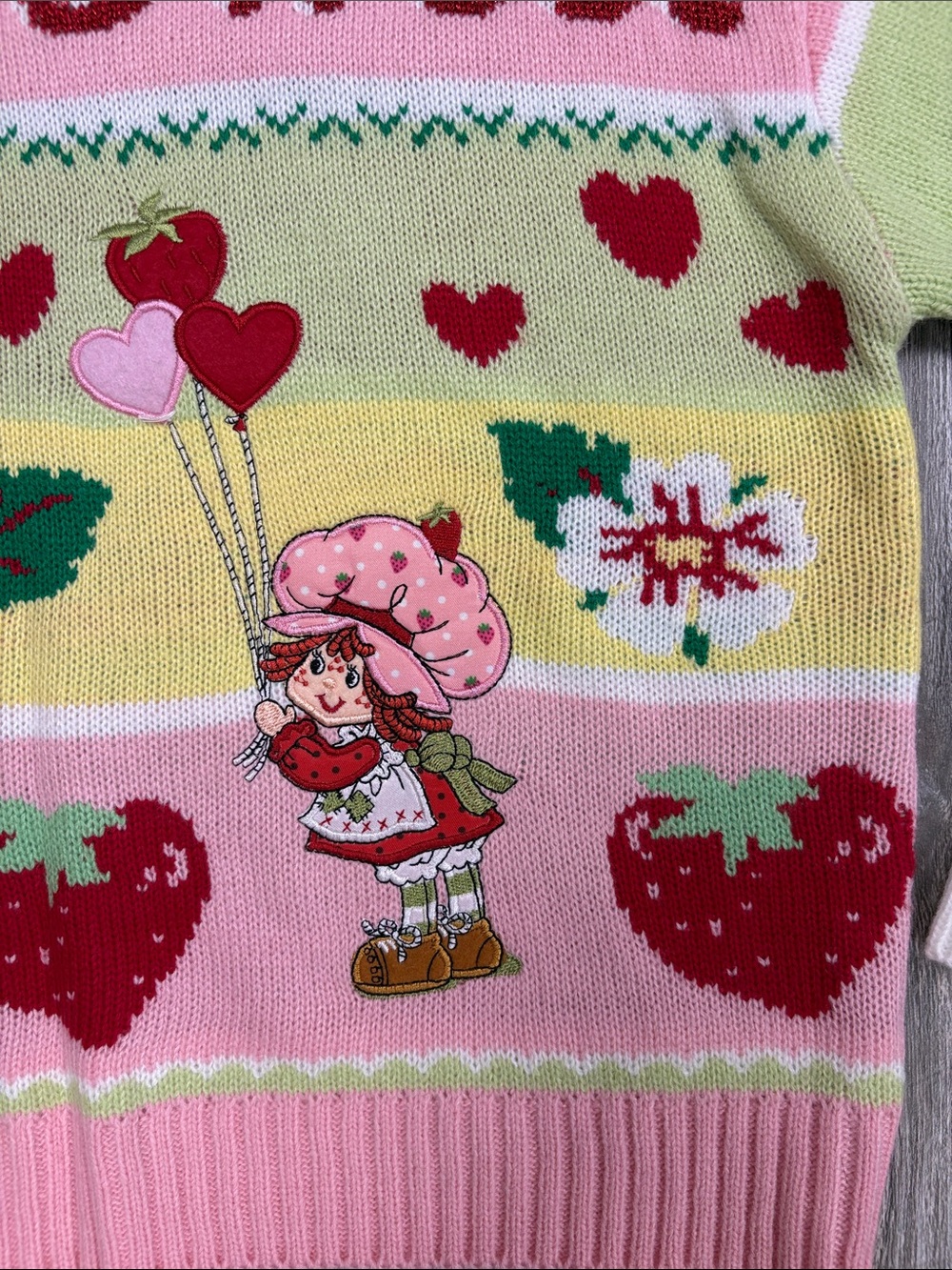 The World Of Strawberry Shortcake Long Sleeve Pull Over Knit - Picture 4 of 12